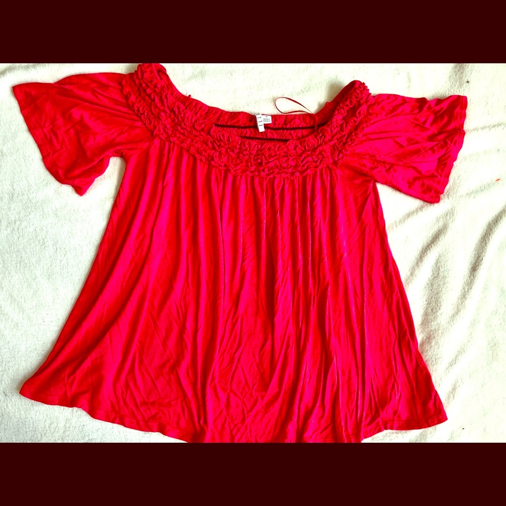 Flutter sleeve ruffle top